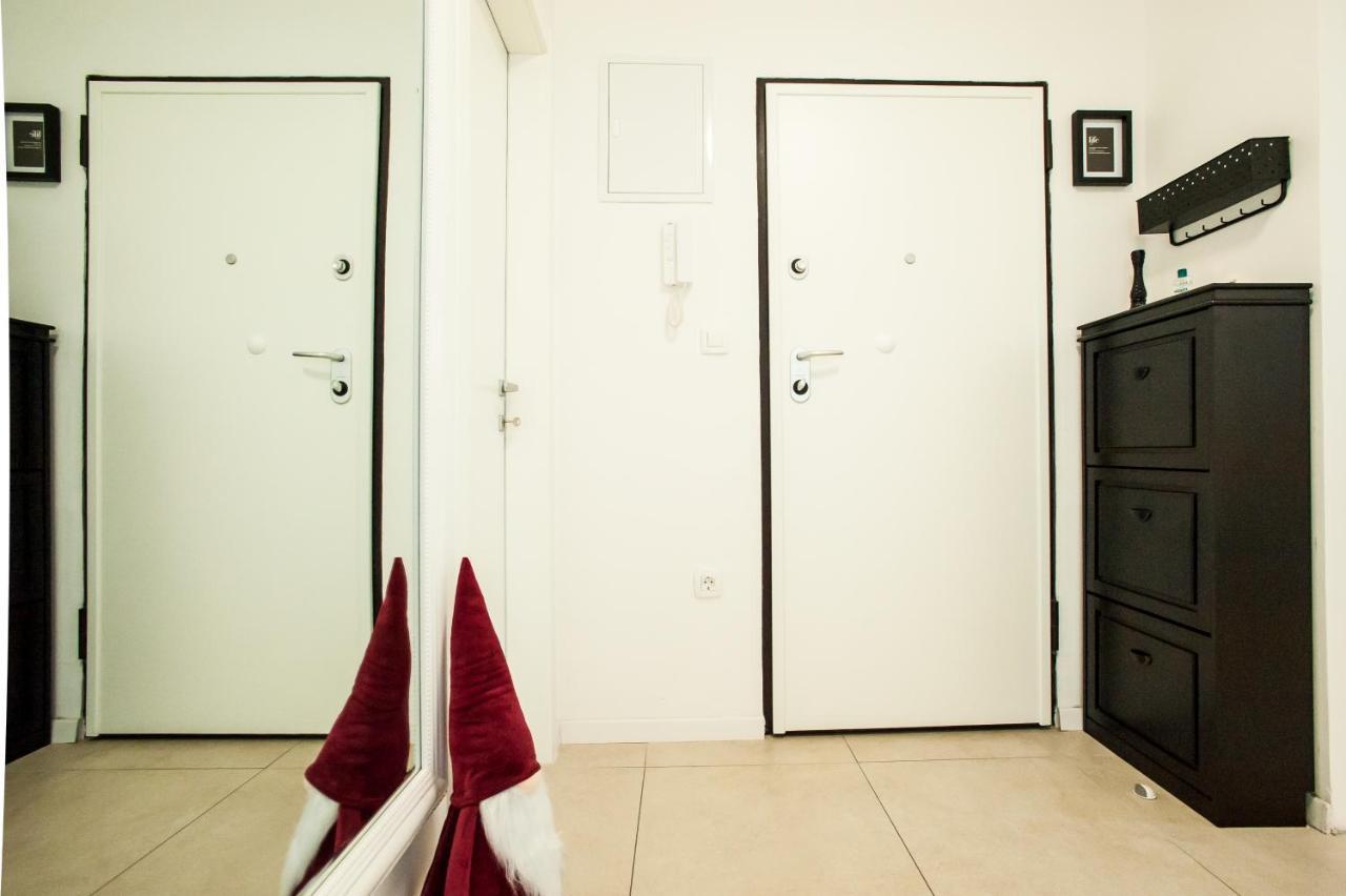 Apartment Little Violet - Balcony & Free Parking Zadar Exterior foto
